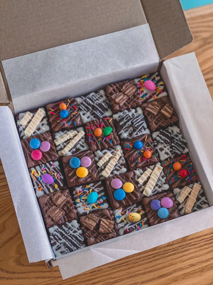 25 Piece Brownien Platter