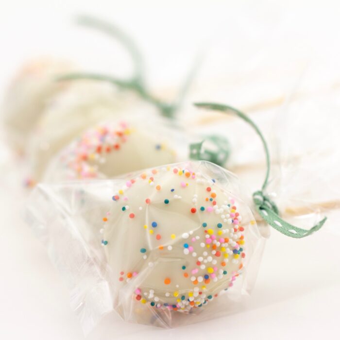 Cake Pops (Batch of 20)
