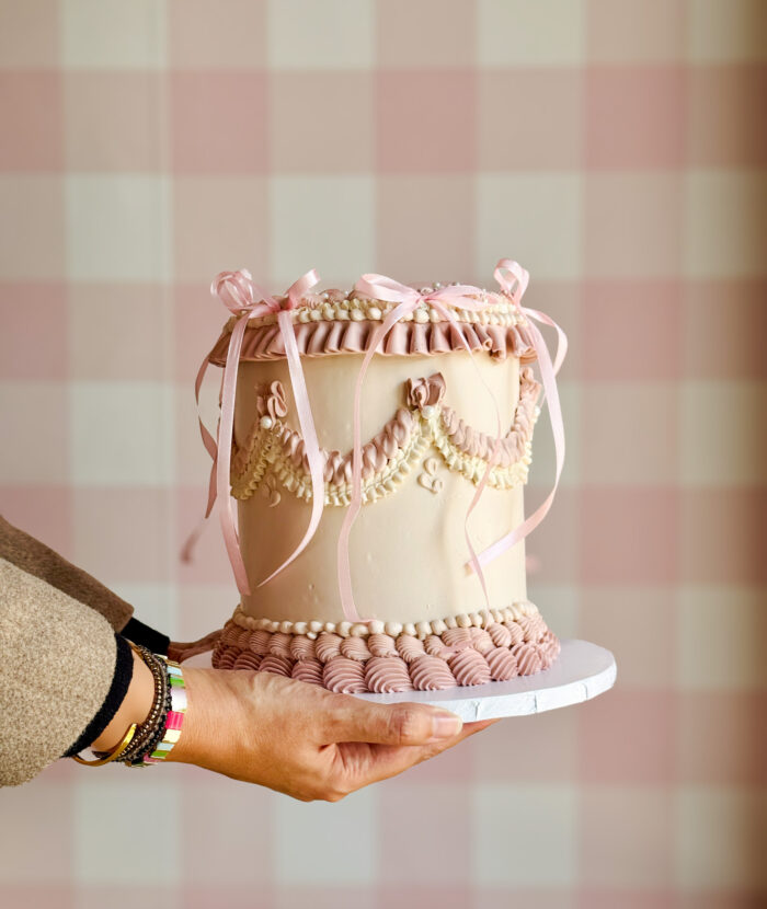 Vintage Dream Cake - Image 3